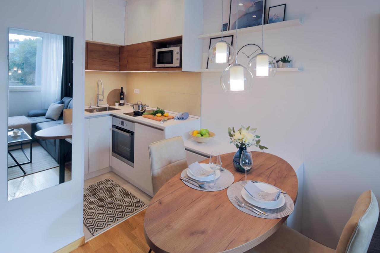 נובי סאד Arena Big Luxury Apartments מראה חיצוני תמונה