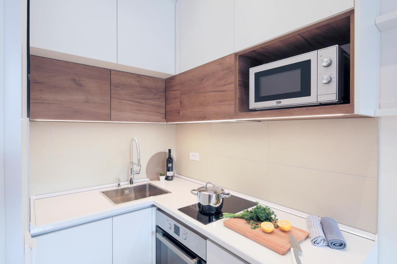 נובי סאד Arena Big Luxury Apartments מראה חיצוני תמונה