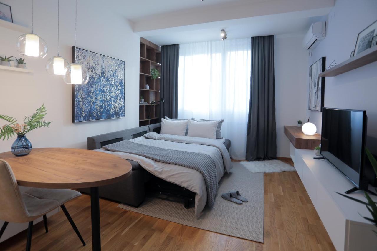 נובי סאד Arena Big Luxury Apartments מראה חיצוני תמונה