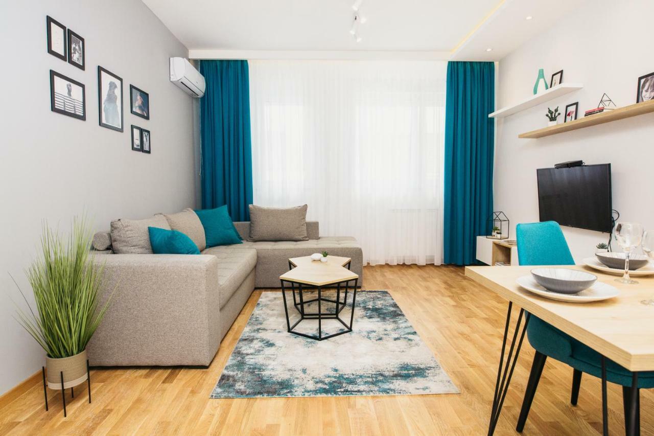 נובי סאד Arena Big Luxury Apartments מראה חיצוני תמונה