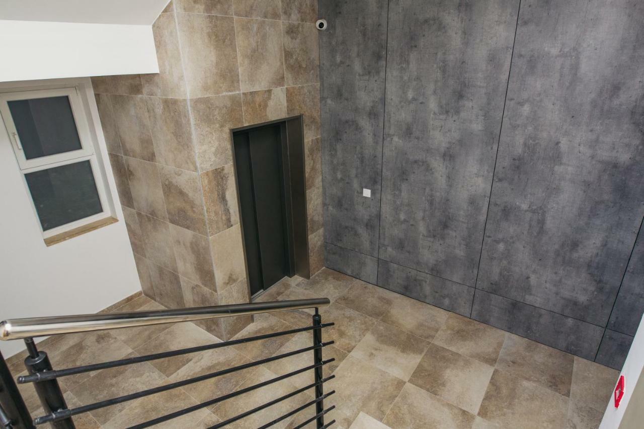 נובי סאד Arena Big Luxury Apartments מראה חיצוני תמונה