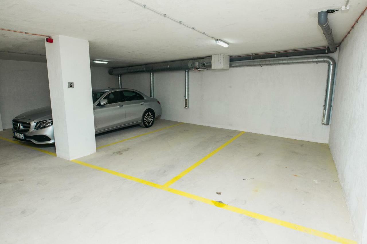 נובי סאד Arena Big Luxury Apartments מראה חיצוני תמונה