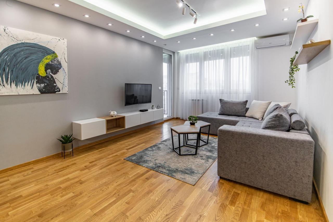 נובי סאד Arena Big Luxury Apartments מראה חיצוני תמונה